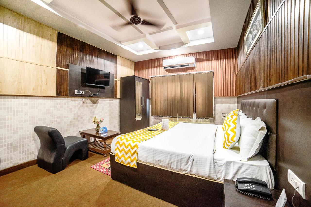 Hotel Fabexpress Landmark Awadh Lucknow Zewnętrze zdjęcie