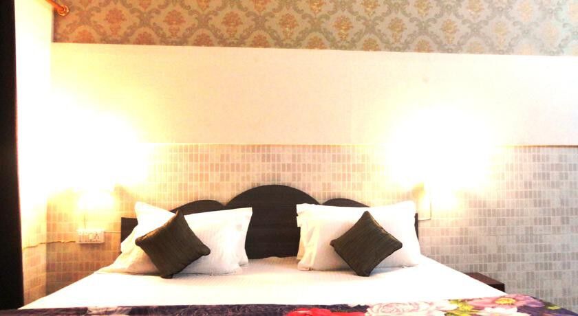Hotel Fabexpress Landmark Awadh Lucknow Zewnętrze zdjęcie